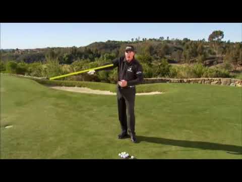 GOLF: Chipping by Phil Mickleson (Golf Tips Edit)