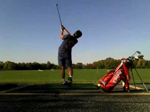 My golf swing in driving range (need advice / tips)