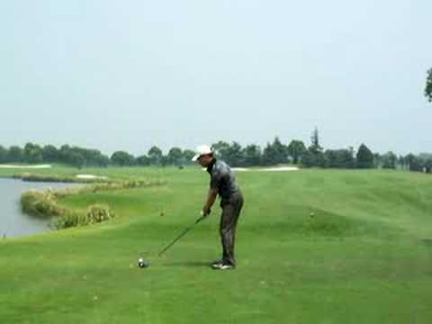 57 golf swing left handed  ゴルフスイング 080817 高尔夫 挥杆