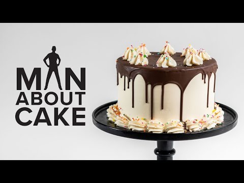 Cake Decorating for Beginners | How to Fill, Ice and Crumb Coat a Cake 🍰