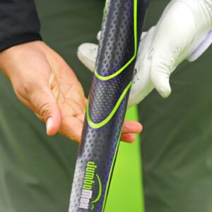 Can playing with JUMBO grips improve my golf?